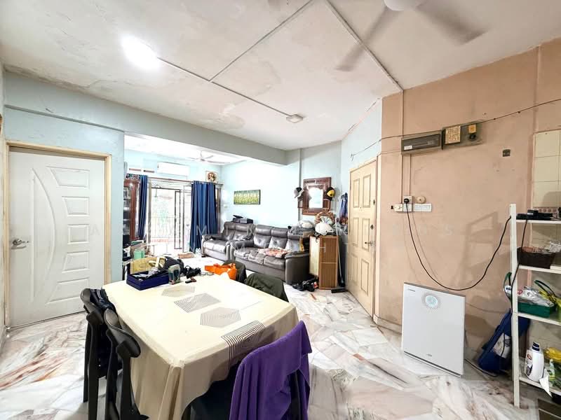 Condominium for Sale at Sri Ledang - Akramin Firdaus Bin Mokhtar - Living Room - PropertyGuru.com.my