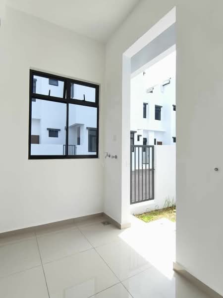 2-storey Terraced House for Sale in Bandar Dato Onn (Tebrau) - Reny Hee - Exterior - PropertyGuru.com.my
