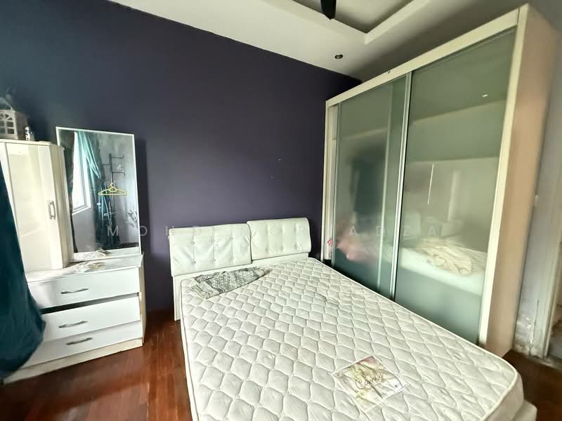 Rumah Banglo untuk Dijual di Taman Cenderawasih (Rasah) - Mohd Mortadza Ahmad - Bedroom - PropertyGuru.com.my