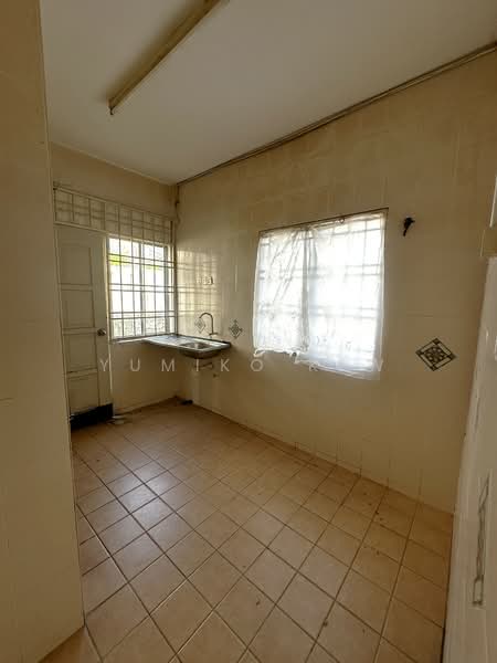 2-storey Terraced House for Sale in Taman Segar Perdana (Cheras) - Yumiko Kew - Kitchen - PropertyGuru.com.my