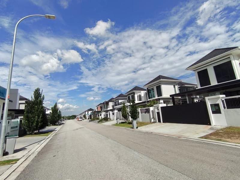 Semi-Detached House for Rent in Setia Tropika (Johor Bahru) - Roselynn Chai - Exterior - PropertyGuru.com.my