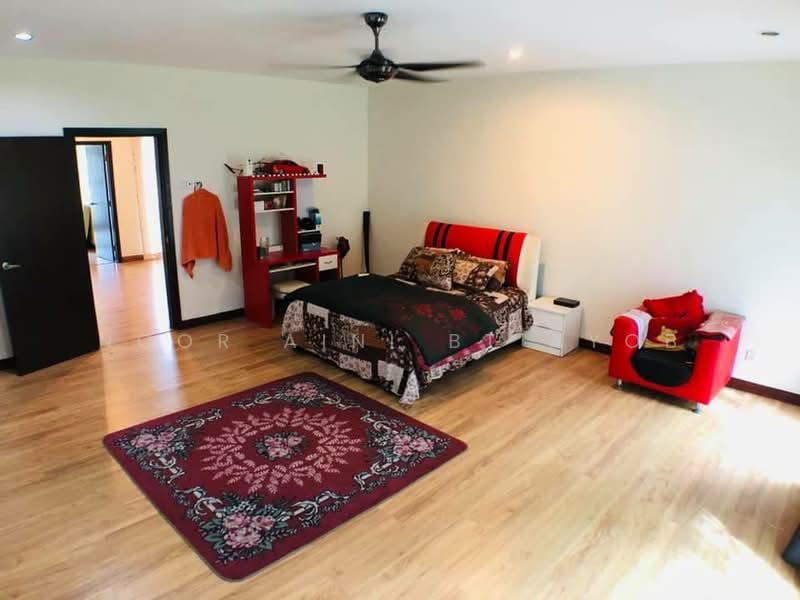 EXCLUSIVE 3.5 Bungalow Country Heights Kajang FULLY FURNISHED untuk Untuk Dijual - RM 4,700,000, Apr 2026 - Bedroom - PropertyGuru.com.my