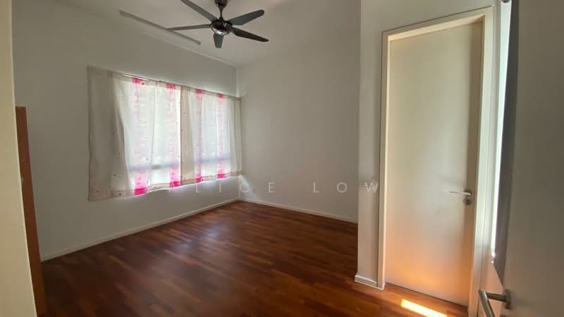 Rumah Teres 3 Tingkat untuk Dijual di Tamansari (Rawang) - Alice Low - Bedroom - PropertyGuru.com.my