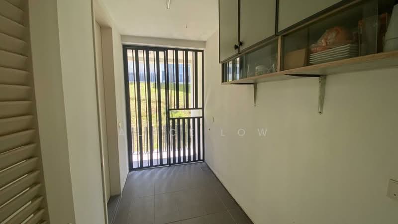 Rumah Teres 3 Tingkat untuk Dijual di Tamansari (Rawang) - Alice Low - Entrance - PropertyGuru.com.my