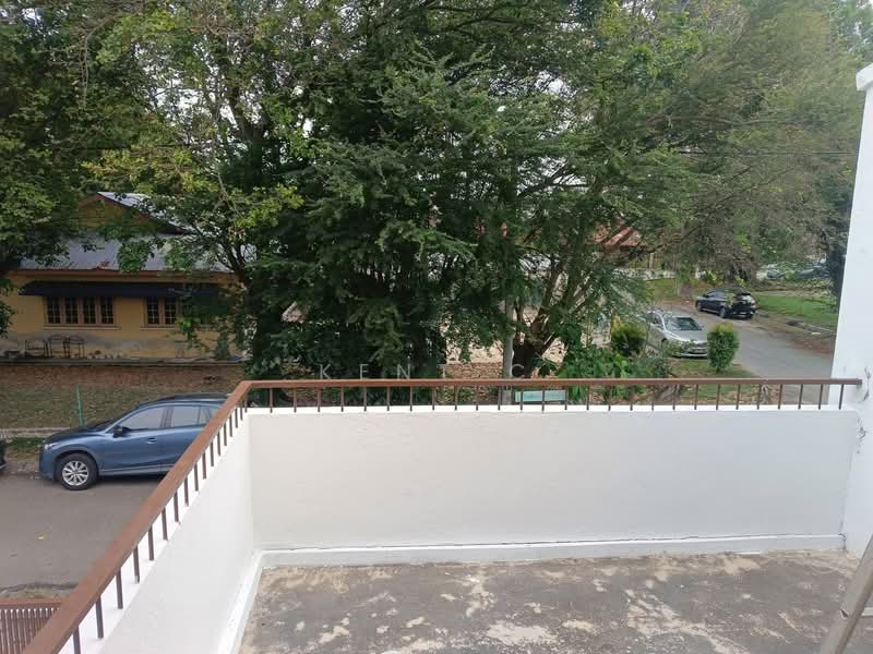 2-storey Terraced House for Sale in Taman Canning (Ipoh) - Kent C - Exterior - PropertyGuru.com.my
