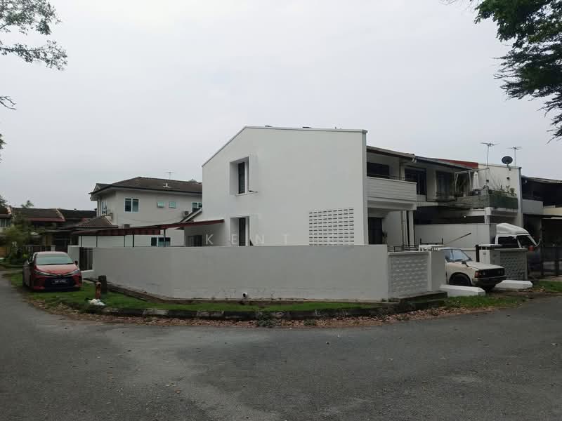 2-storey Terraced House for Sale in Taman Canning (Ipoh) - Kent C - Exterior - PropertyGuru.com.my