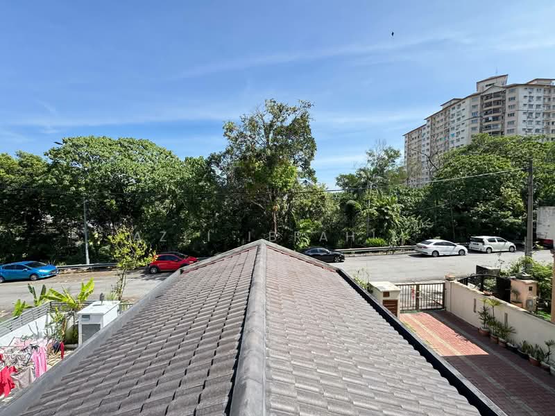 2.5-storey Terraced House for Sale in Taman Bukit Utama (Ulu Kelang) - Azli Ibrahim - Exterior - PropertyGuru.com.my