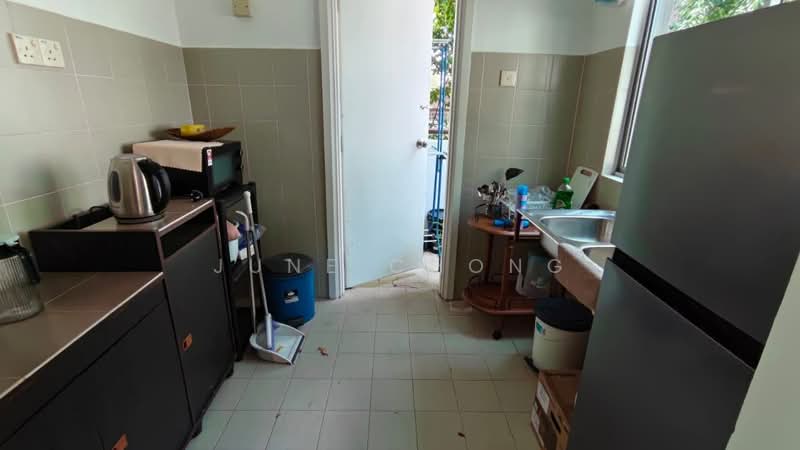 Leisure Farm untuk Untuk Disewa - RM 3,000 /bulan, Apr 2026 - Kitchen - PropertyGuru.com.my