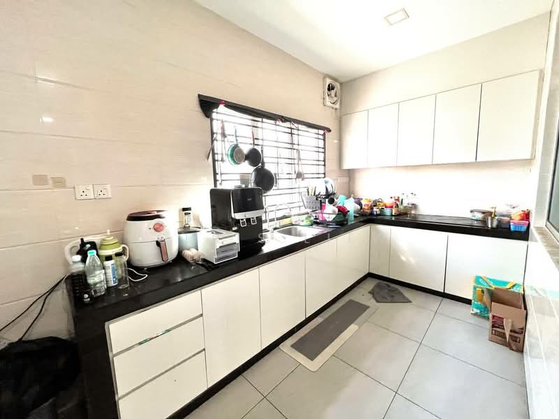 2.5-storey Terraced House for Sale in Masai (Johor) - Chris Liew - Kitchen - PropertyGuru.com.my