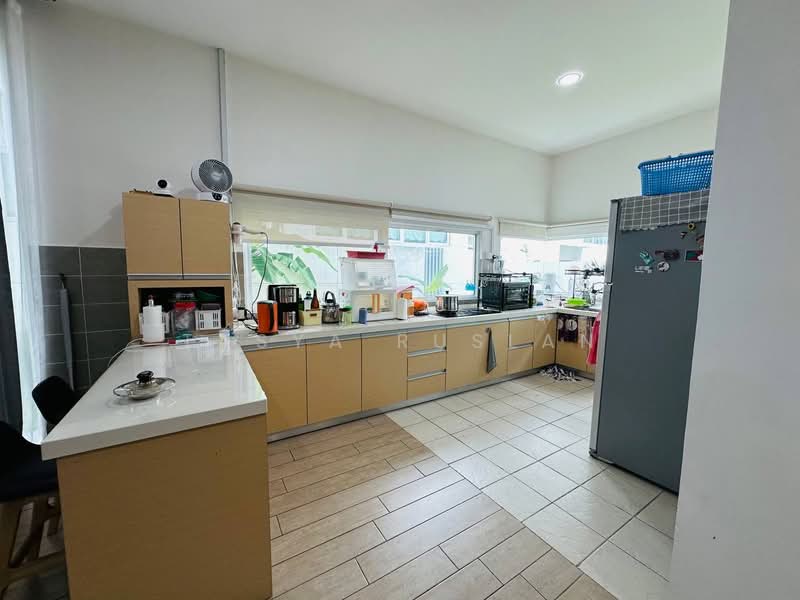 Semi-Detached House for Sale in Cyberjaya (Selangor) - Tasya Ruslan - Kitchen - PropertyGuru.com.my