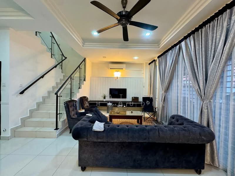 Rumah Teres 2 Tingkat untuk Dijual di Shah Alam (Selangor) - Nahathir Shahabudin - Living Room - PropertyGuru.com.my