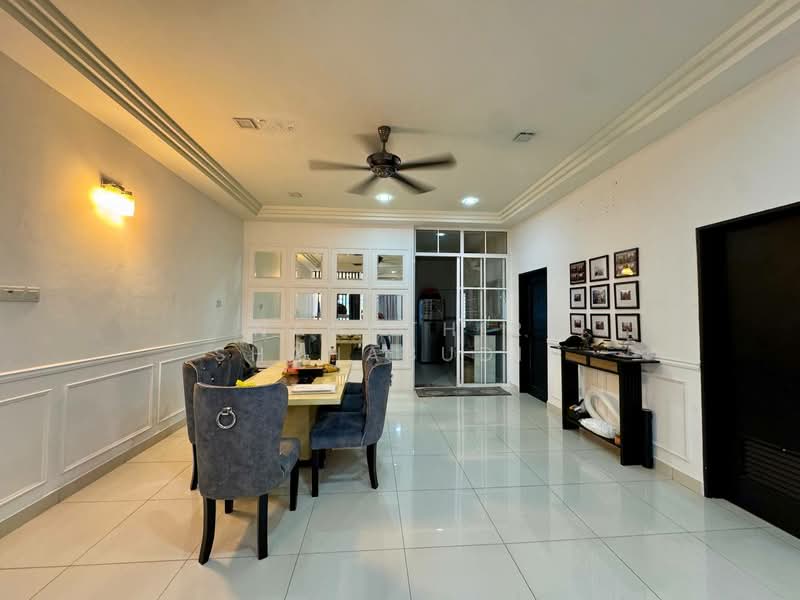 Rumah Teres 2 Tingkat untuk Dijual di Shah Alam (Selangor) - Nahathir Shahabudin - Dining Room - PropertyGuru.com.my