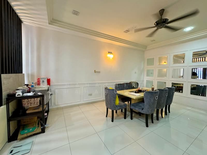 Rumah Teres 2 Tingkat untuk Dijual di Shah Alam (Selangor) - Nahathir Shahabudin - Dining Room - PropertyGuru.com.my