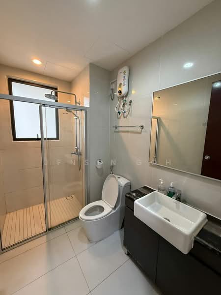 Condominium for Rent at Royal Strand @ Country Garden Danga Bay - Jensen Goh - Bathroom - PropertyGuru.com.my