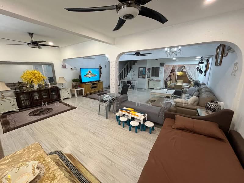 2-storey Terraced House for Sale in Taman Selayang Indah (Selayang) - Mohamad Hanafi - Living Room - PropertyGuru.com.my