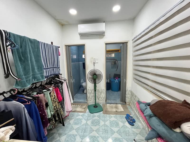 2-storey Terraced House for Sale in Taman Selayang Indah (Selayang) - Mohamad Hanafi - Bathroom - PropertyGuru.com.my