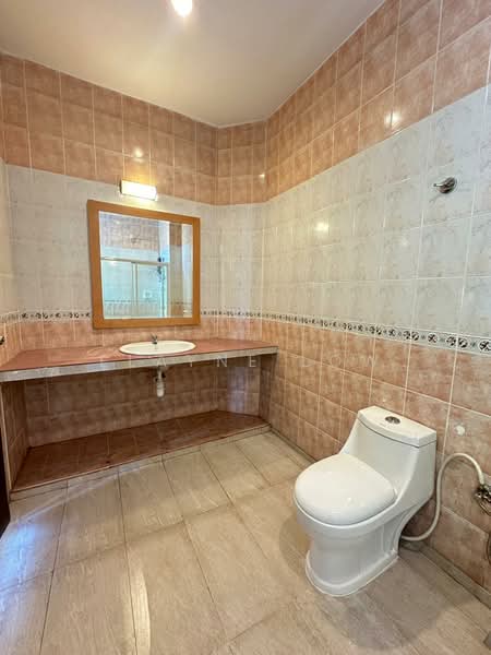 Rumah Teres 2 Tingkat untuk Disewa di Johor Bahru (Johor) - Elayne Low - Bathroom - PropertyGuru.com.my