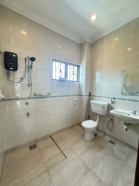 Rumah Teres 2 Tingkat untuk Disewa di Johor Bahru (Johor) - Elayne Low - Bathroom - PropertyGuru.com.my