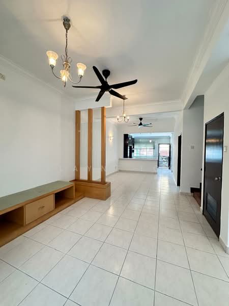 Rumah Teres 2 Tingkat untuk Disewa di Johor Bahru (Johor) - Elayne Low - Living Room - PropertyGuru.com.my