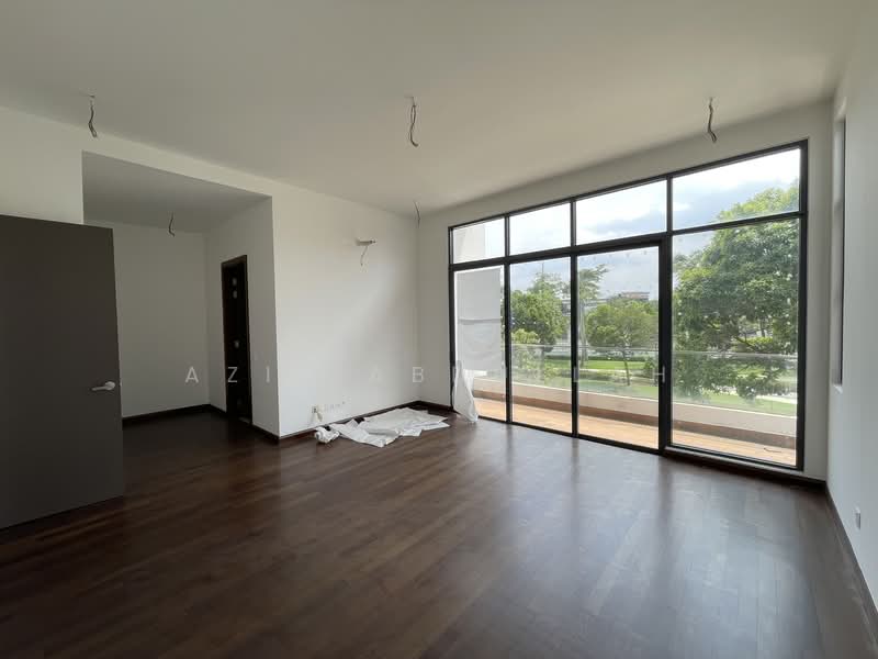 Semi-Detached House for Sale in Telok Panglima Garang (Selangor) - Aziz Abdullah - Living Room - PropertyGuru.com.my