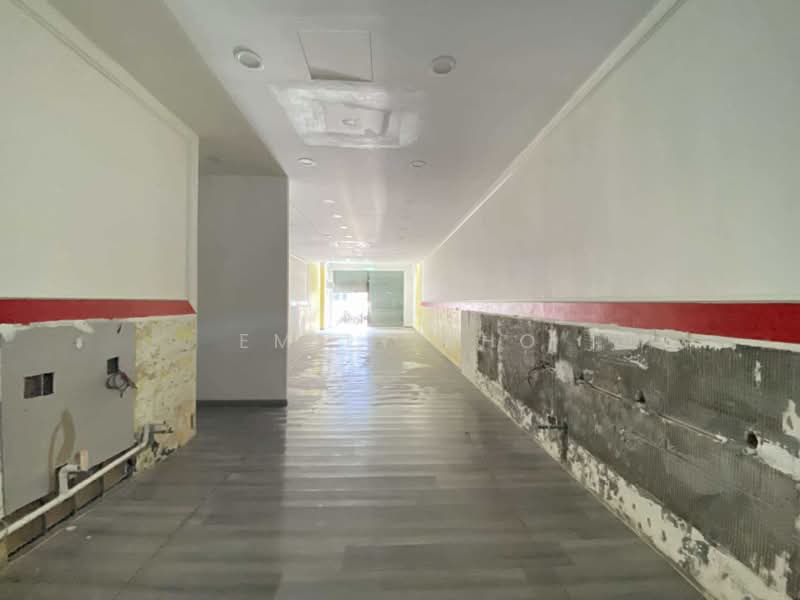 Shop for Rent in Shah Alam (Selangor) - Emily Kho - Interior - PropertyGuru.com.my