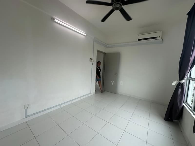 Condominium for Sale at The Golden Triangle Condominium - Chan YB - Interior - PropertyGuru.com.my