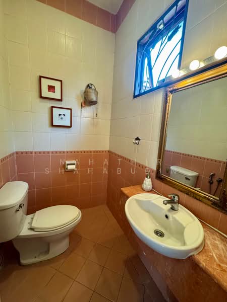 Bungalow for Sale in Taman TTDI Jaya (Shah Alam) - Nahathir Shahabudin - Bathroom - PropertyGuru.com.my