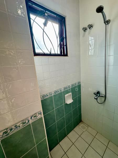 Bungalow for Sale in Taman TTDI Jaya (Shah Alam) - Nahathir Shahabudin - Bathroom - PropertyGuru.com.my