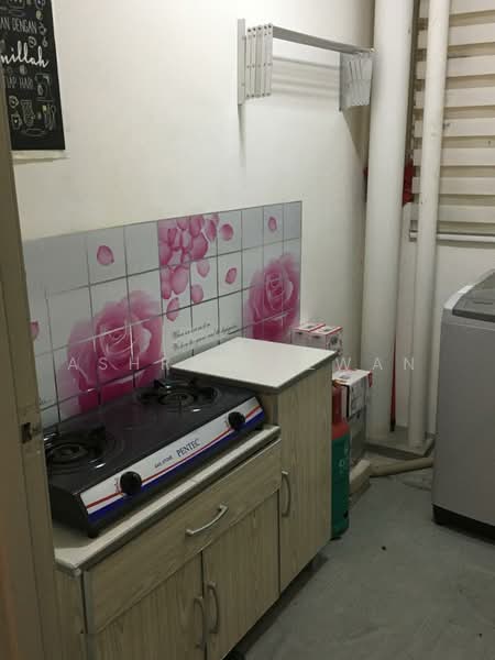 Service Residence for Sale at Sentrovue - Ashraf Azwan - Kitchen - PropertyGuru.com.my