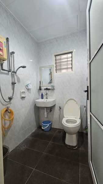 2-storey Terraced House for Sale in Alam Damai (Cheras) - Yumiko Kew - Bathroom - PropertyGuru.com.my