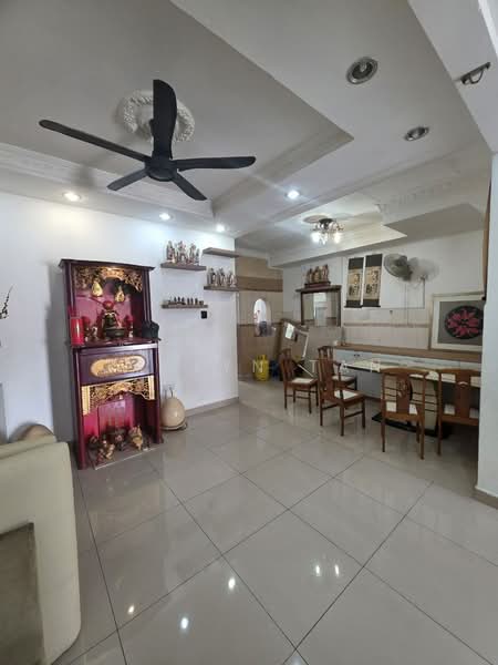 Taman Setia Indah untuk Untuk Dijual - RM 750,000, Apr 2026 - Living Room - PropertyGuru.com.my