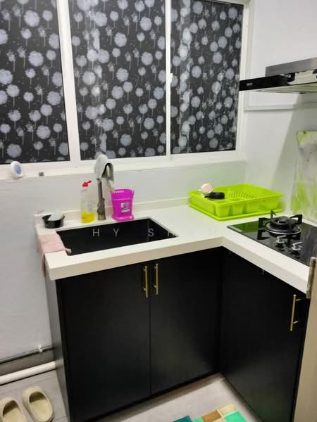 Condominium for Rent at The Trees - HY Sham - Kitchen - PropertyGuru.com.my