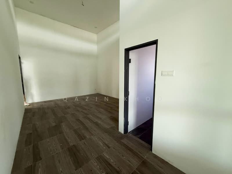 For Sale - Taman Lapangan Harmoni