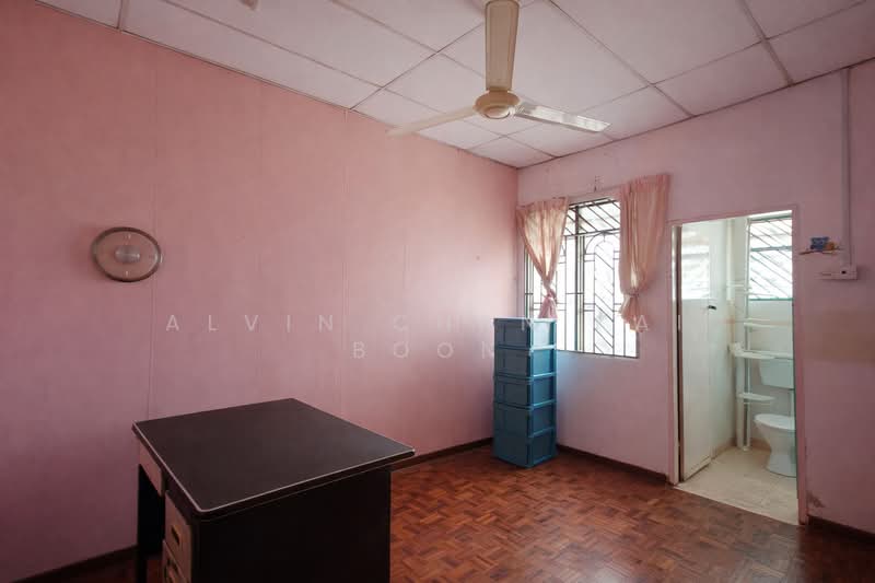 For Sale - Taman Merdeka Jaya