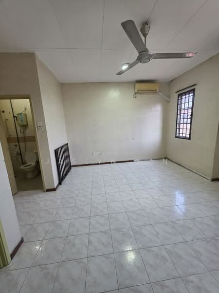 Bandar Seri Alam untuk Untuk Dijual - RM 630,000, Apr 2026 - Bathroom - PropertyGuru.com.my