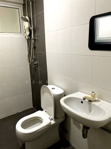 Servis Apartment untuk Disewa di Pacific Place - Kennly Ho - Bathroom - PropertyGuru.com.my