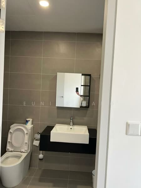 Service Residence for Rent at Sunway Belfield - Eunice Wang - Bathroom - PropertyGuru.com.my