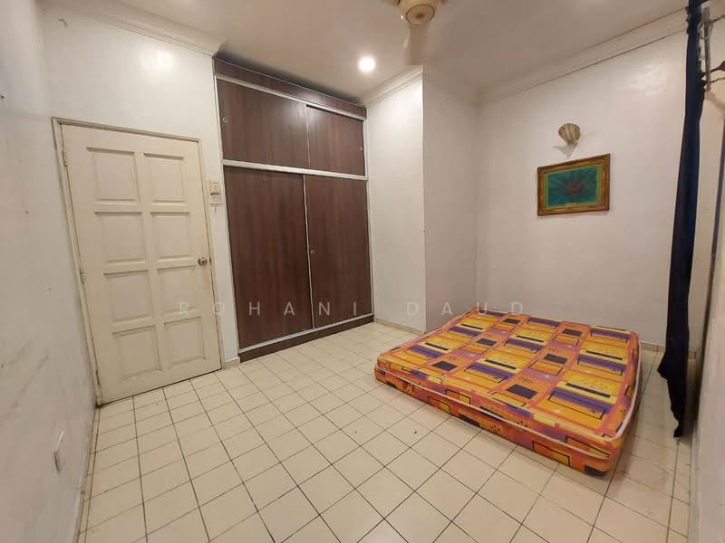 Townhouse Templer Suasana Templer Park RAWANG SELAYANG untuk Untuk Disewa - RM 1,000 /bulan, Apr 2026 - Bedroom - PropertyGuru.com.my