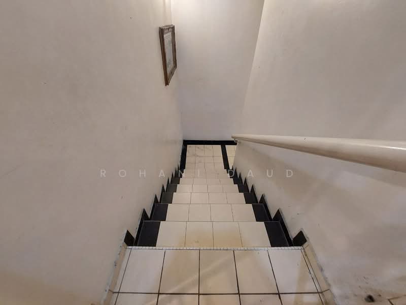 Townhouse Templer Suasana Templer Park RAWANG SELAYANG untuk Untuk Disewa - RM 1,000 /bulan, Apr 2026 - Corridor - PropertyGuru.com.my