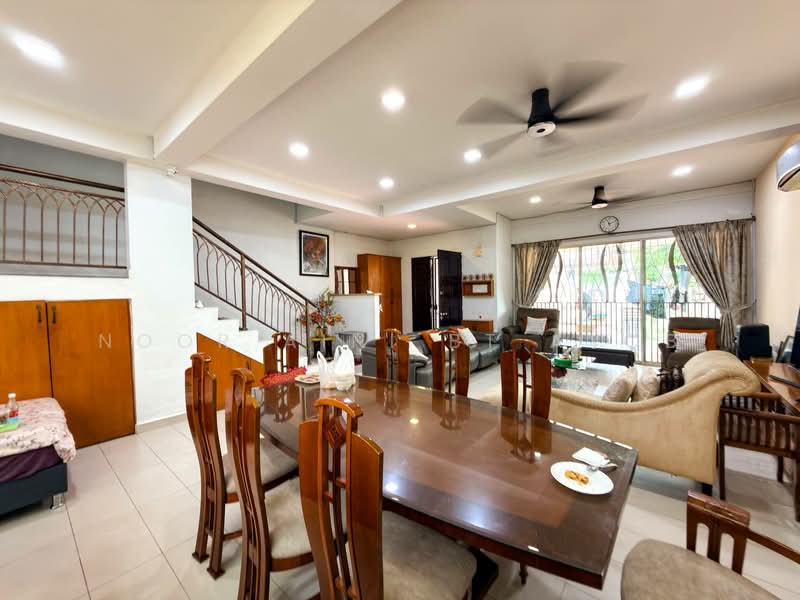 2-storey Terraced House for Sale in Bukit Bandaraya (Bangsar) - Noor Aini Bt Ayob - Dining Room - PropertyGuru.com.my