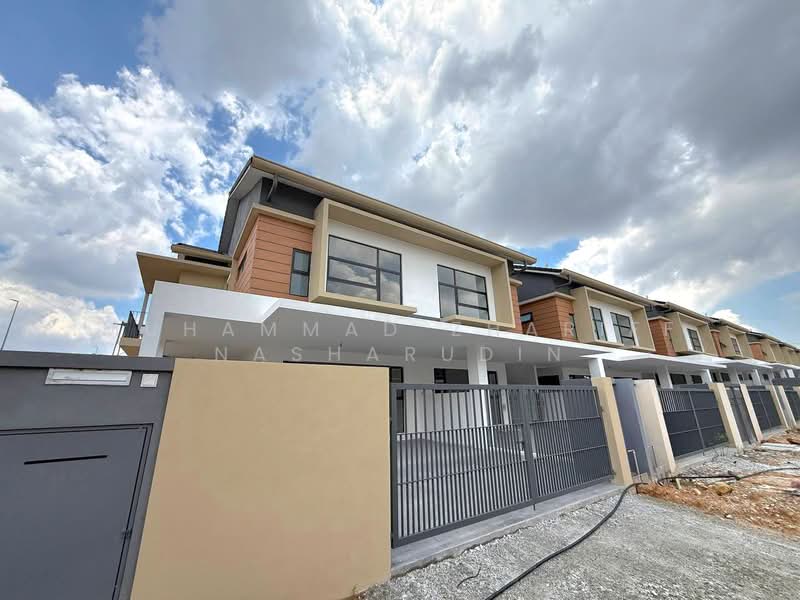 Rumah Teres 2 Tingkat untuk Dijual di Taman Cahaya Alam (Shah Alam) - Muhammad Zhariff Nasharudin - Exterior - PropertyGuru.com.my