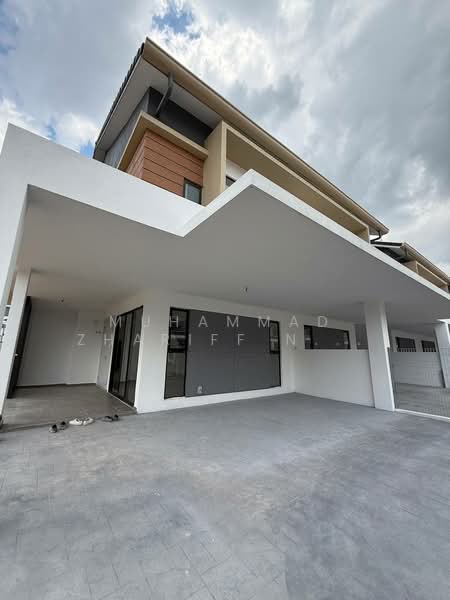 Rumah Teres 2 Tingkat untuk Dijual di Taman Cahaya Alam (Shah Alam) - Muhammad Zhariff Nasharudin - Exterior - PropertyGuru.com.my