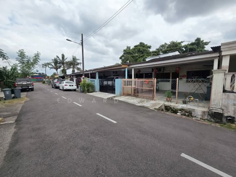 1-storey Terraced House for Sale in Ulu Tiram (Johor) - Edward Siow - Exterior - PropertyGuru.com.my