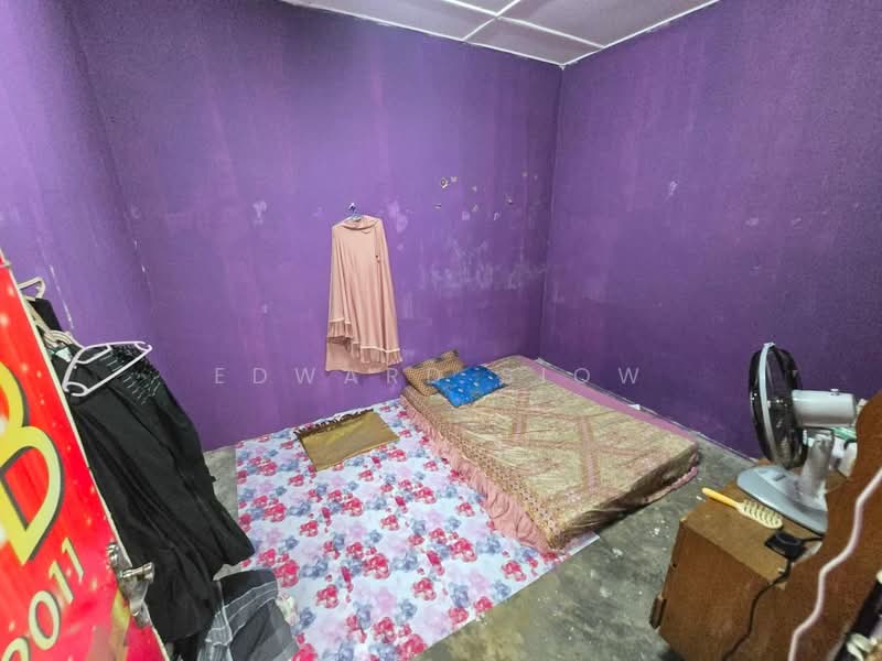 1-storey Terraced House for Sale in Ulu Tiram (Johor) - Edward Siow - Bedroom - PropertyGuru.com.my