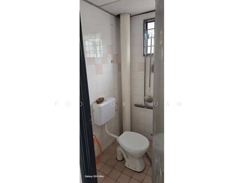 Pangsapuri Perdana untuk Untuk Dijual - RM 350,000, Apr 2026 - Bathroom - PropertyGuru.com.my