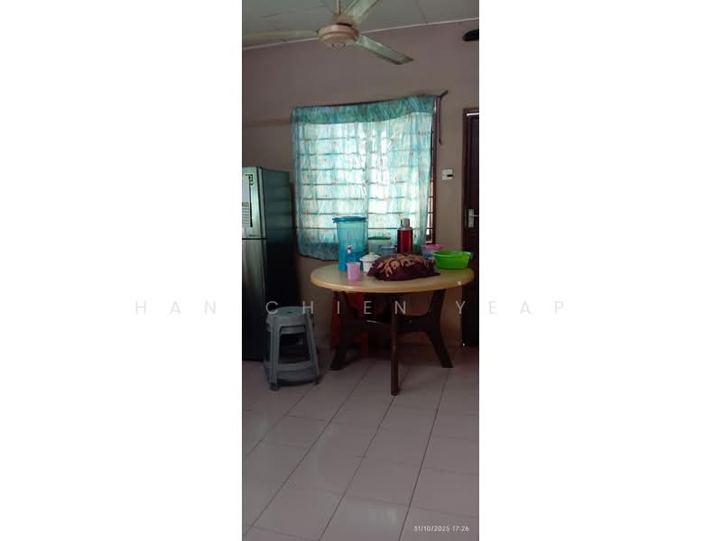 1-storey Terraced House for Sale in Taman Cegar (Simpang Ampat) - Han Chien Yeap - Kitchen - PropertyGuru.com.my
