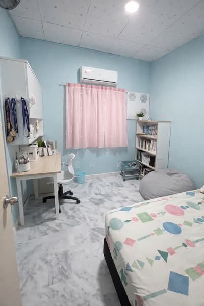 1.5-storey Terraced House for Sale in Bandar Bukit Raja (Klang) - Teh KS - Bedroom - PropertyGuru.com.my