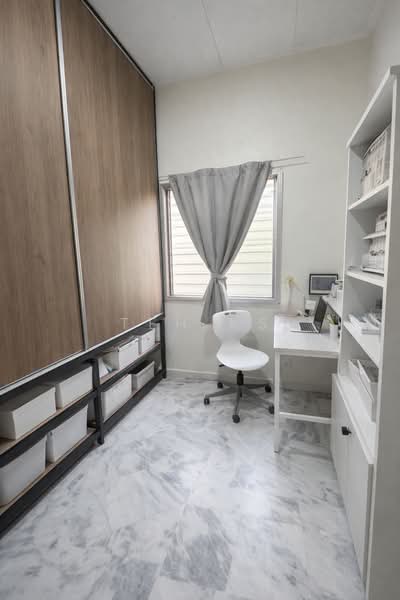 1.5-storey Terraced House for Sale in Bandar Bukit Raja (Klang) - Teh KS - Study - PropertyGuru.com.my