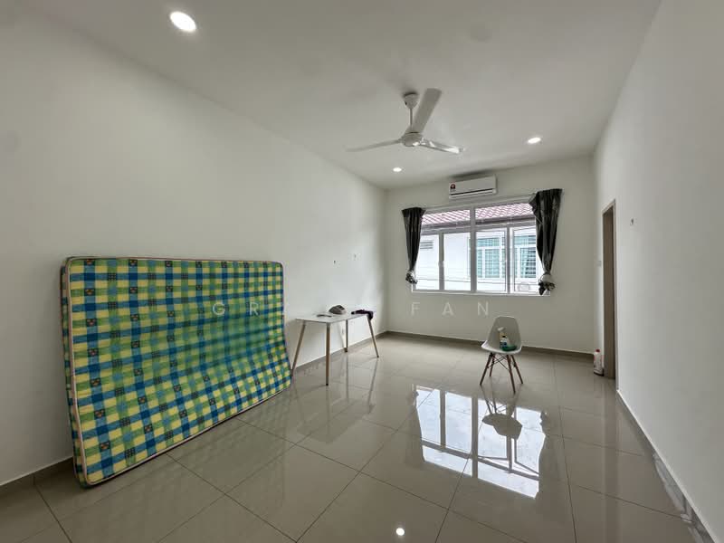 Rumah Teres 2 Tingkat untuk Disewa di Taman Kluang Perdana (Kluang) - Grace Fan - PropertyGuru.com.my