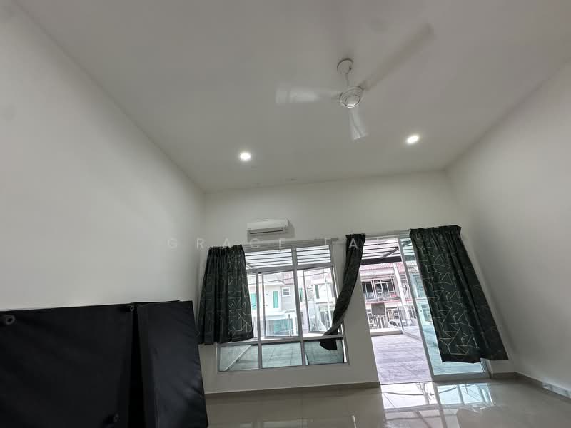 Rumah Teres 2 Tingkat untuk Disewa di Taman Kluang Perdana (Kluang) - Grace Fan - PropertyGuru.com.my